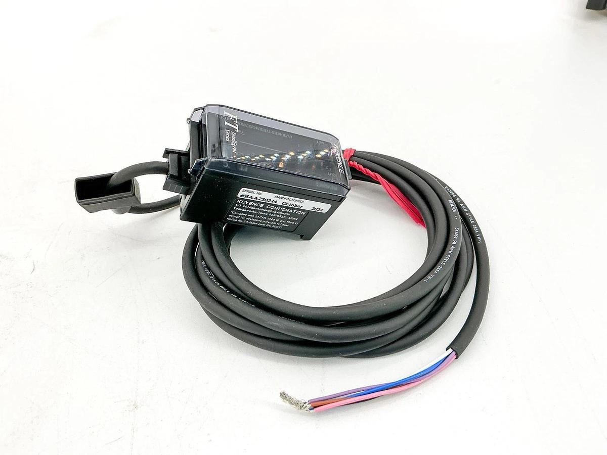 New Keyence FT-50AWP Temperature Sensor 12-24VDC 1.6W