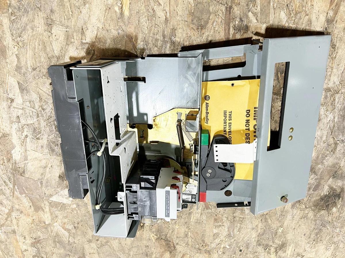 New Allen Bradley 2192FZ-BJC-24J-79U Disconnect 30A NEMA type 12 600V Ser.U
