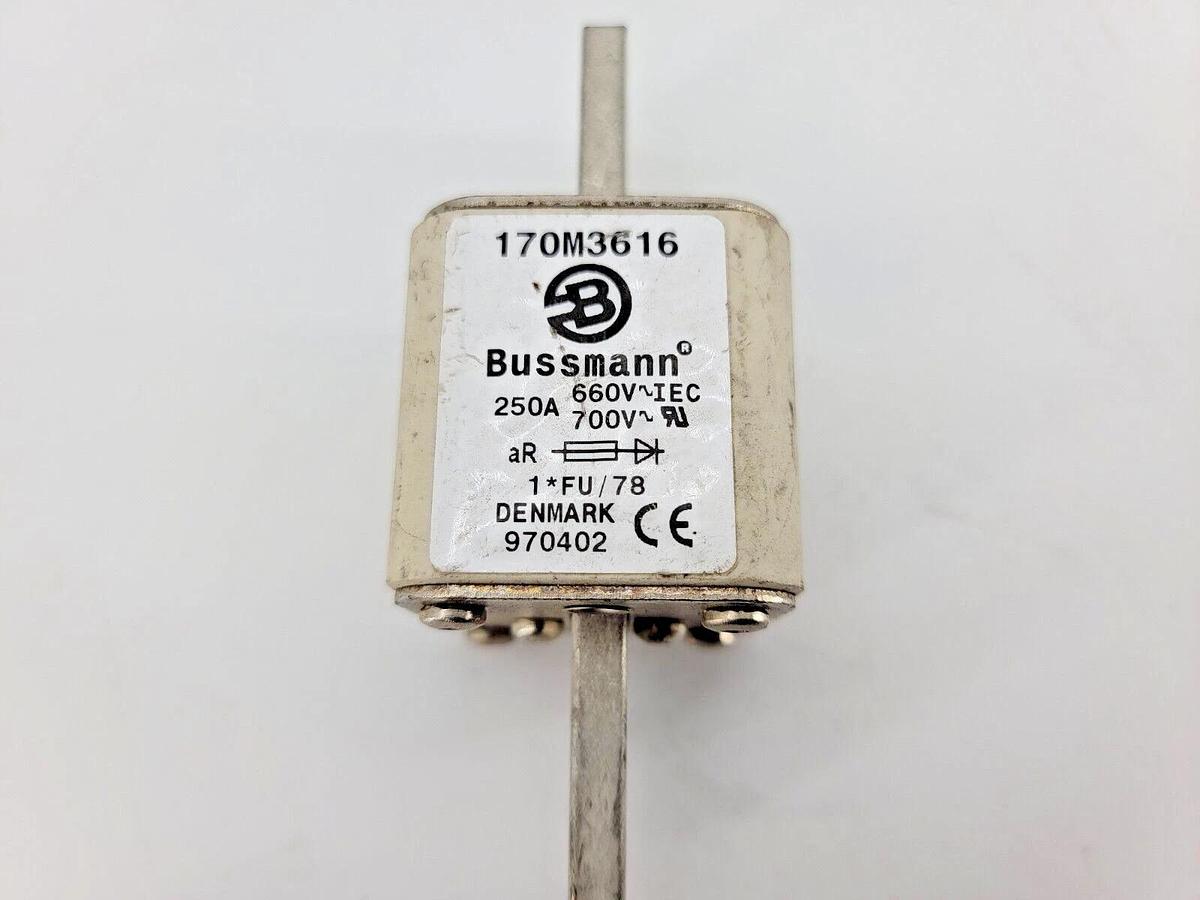 New Bussmann 170M3616 High Speed Square Body Fuse 660V 250A
