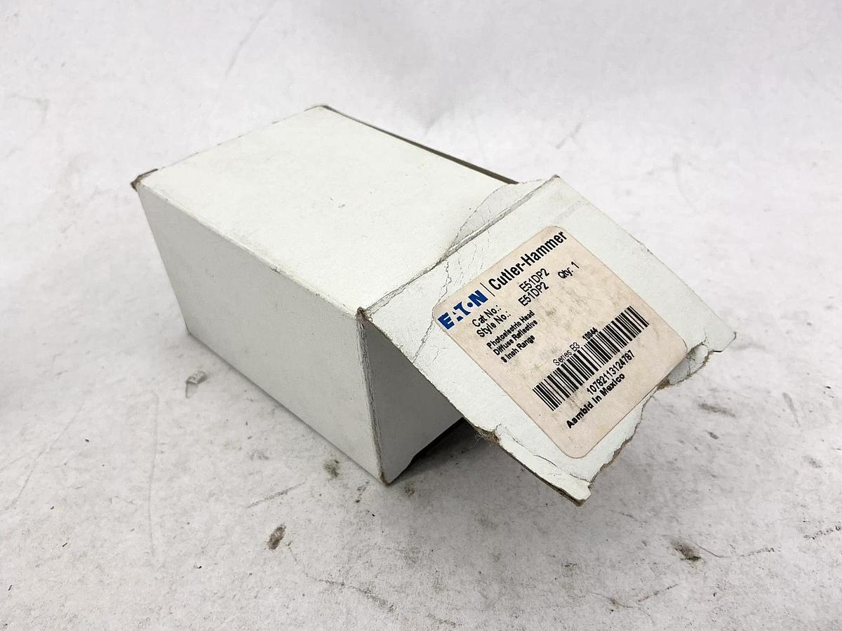 New Eaton Cutler-Hammer E51DP2 Photoelectric Head Diffuse Reflective 8inch Range