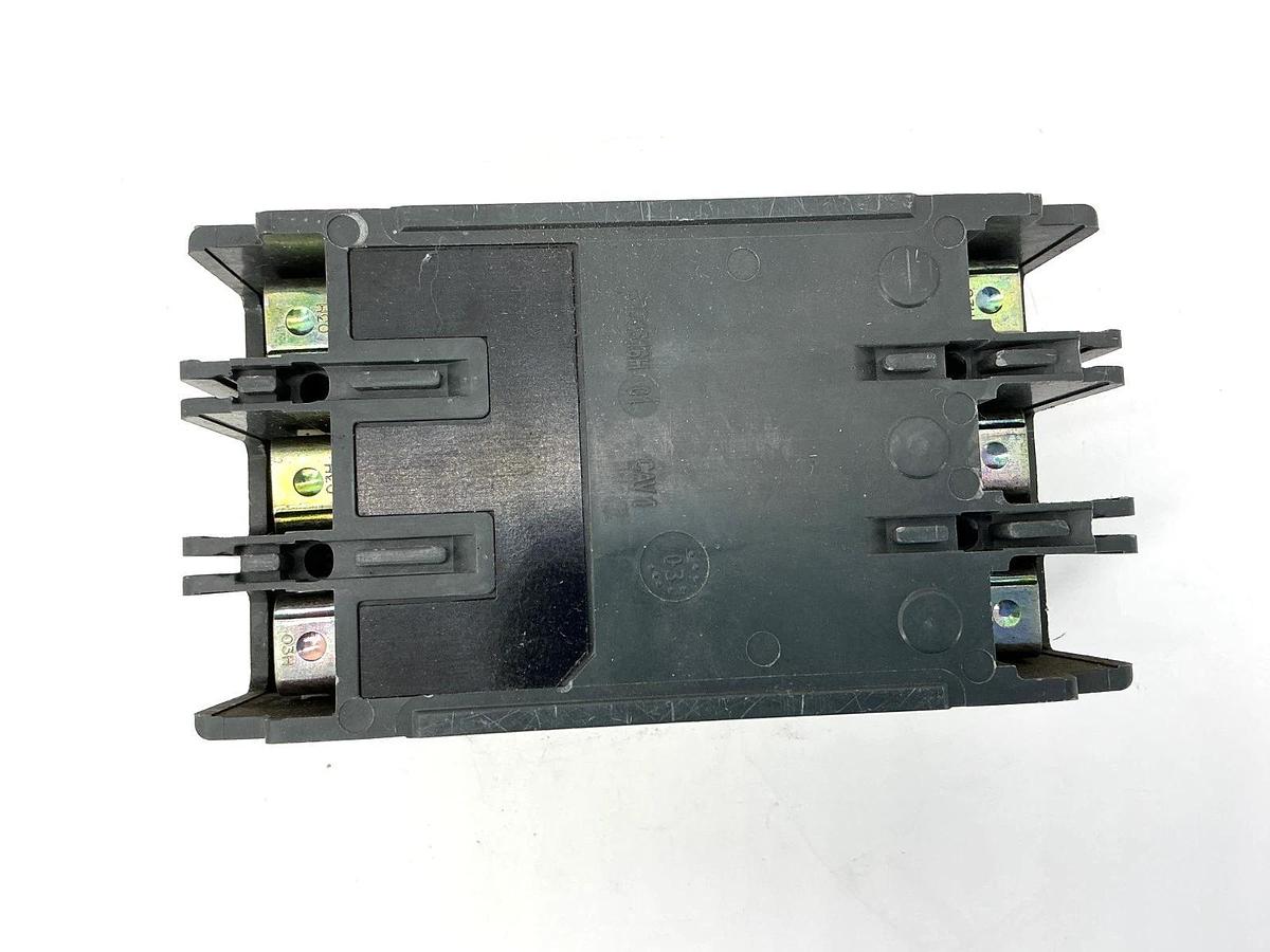 Used Cutler-Hammer HMCPE003A0C Ser C Motor Circuit Protector HMCP-E 3-Pole 3A 480VAC