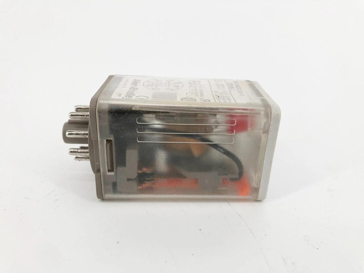 New Allen Bradley 700-HA32A1-4 Ser. B Relay 120VAC - No Box