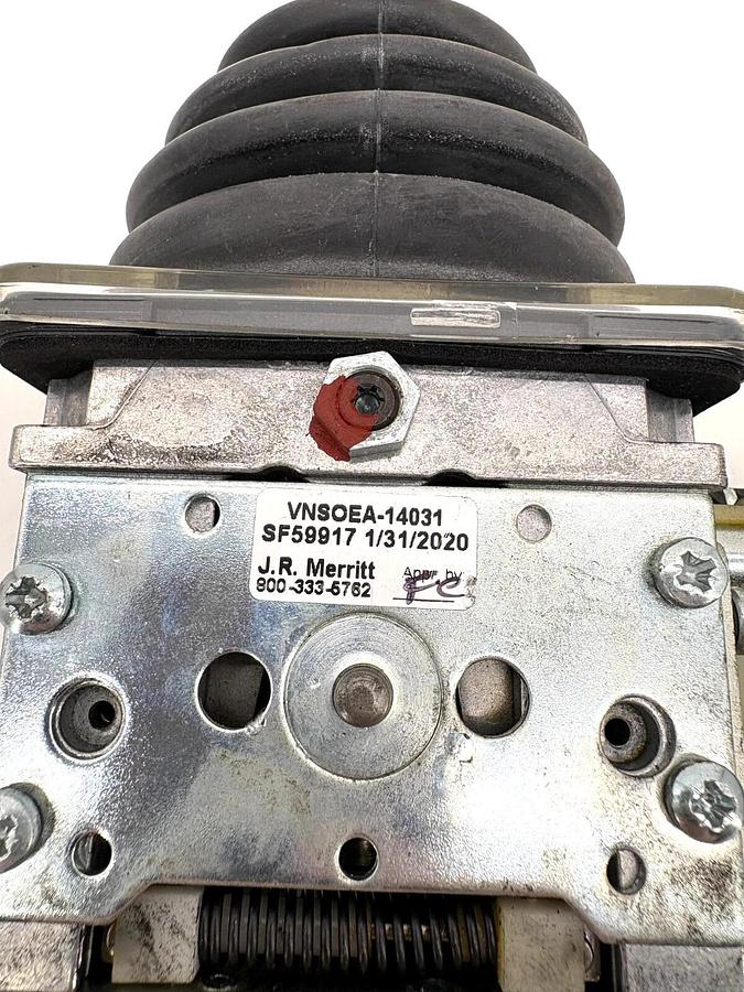 New J.R. Merritt Controls VNSOEA-14031 2-Axis Joystick Spring Returns to Center
