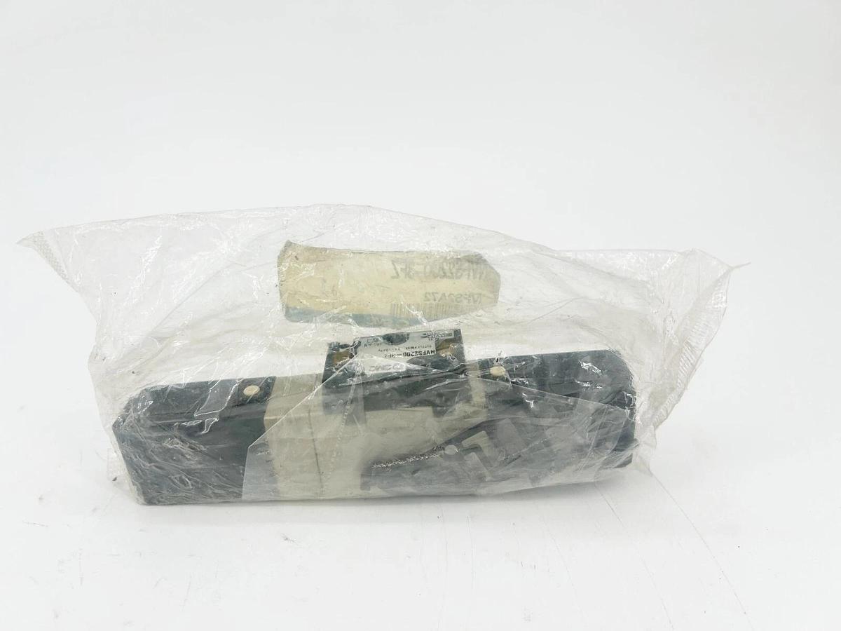 New SMC NVFS2200-3FZ Solenoid Valve 110VAC 50/60Hz 1.0MPA