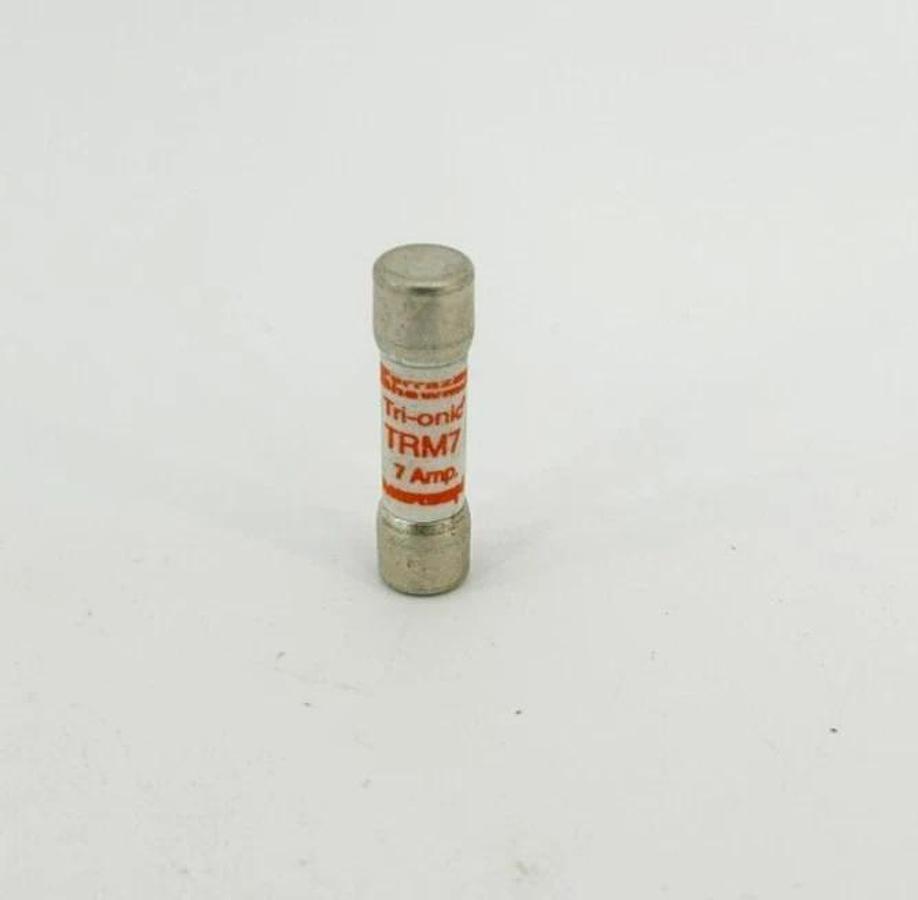 Lot of 5 New Gould Shawmut TRM7 Time Delay Fuse 250VAC 7A