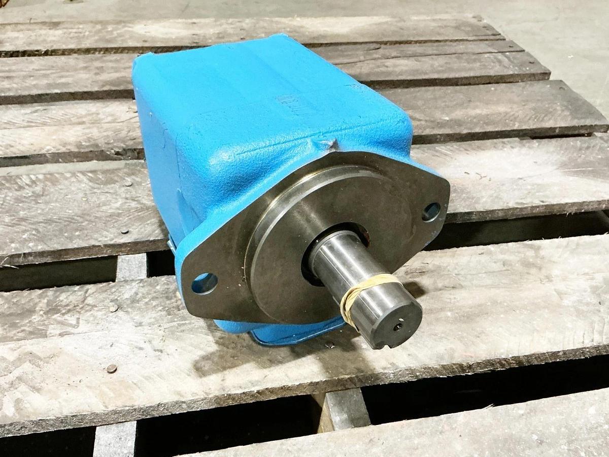 Refurbished Eaton Vickers 45V42A-86C22L Gear Pump Rebuilt 02-137143-7