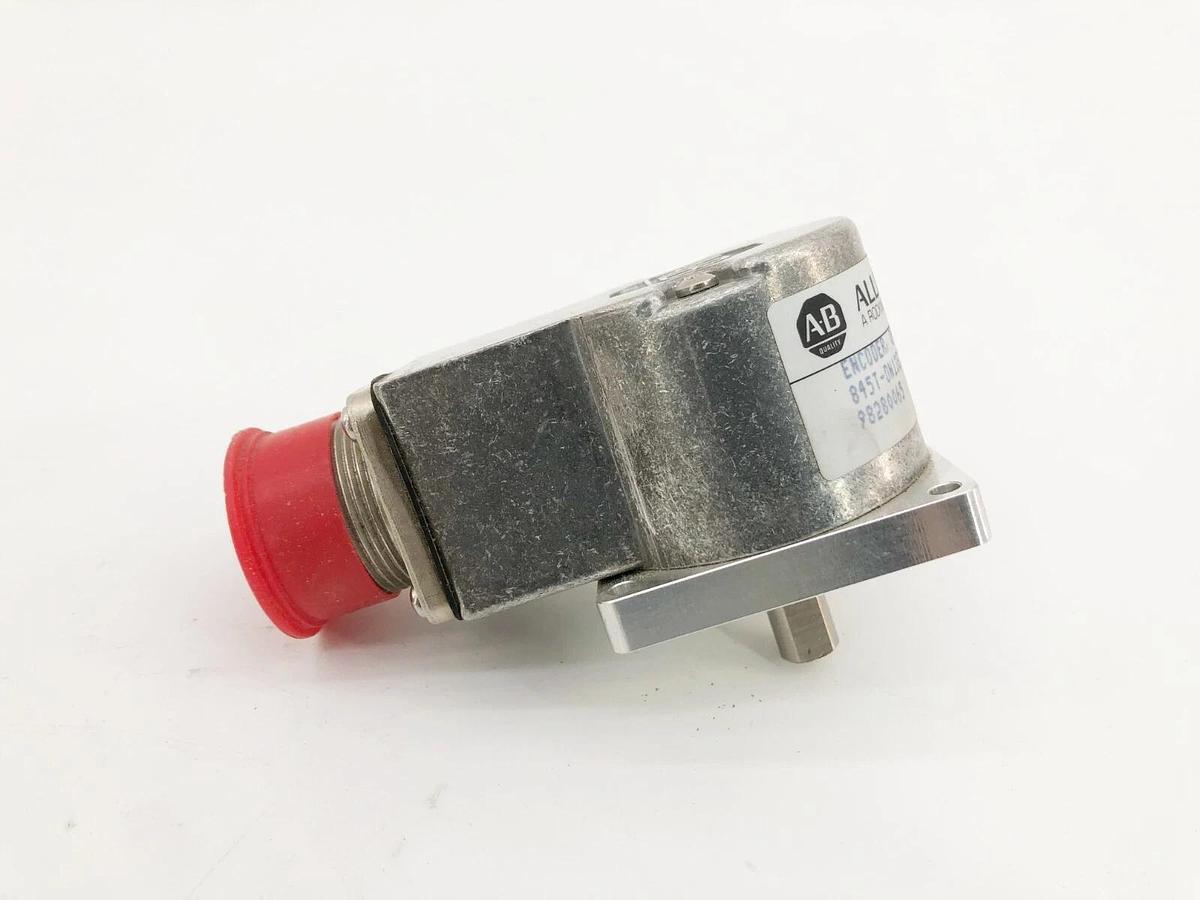 New Allen-Bradley 845T-DN13ECS-C Encoder 5VDC 10-Pin 3/8" Shaft w/ Flat