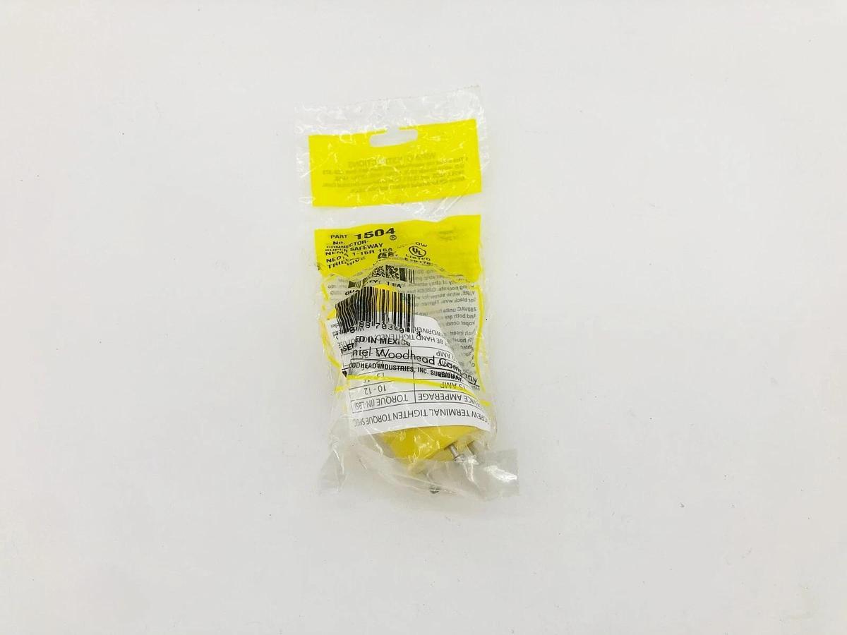 Lot of 2 New Daniel Woodhead 1504 Straight Blade Connectors 15A 125V