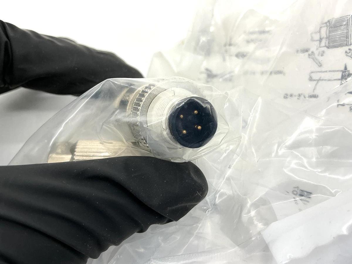 New Phoenix Contact SACC-M12MSD-4QO-SH-ETH Data Connector 4-Pin 1411066