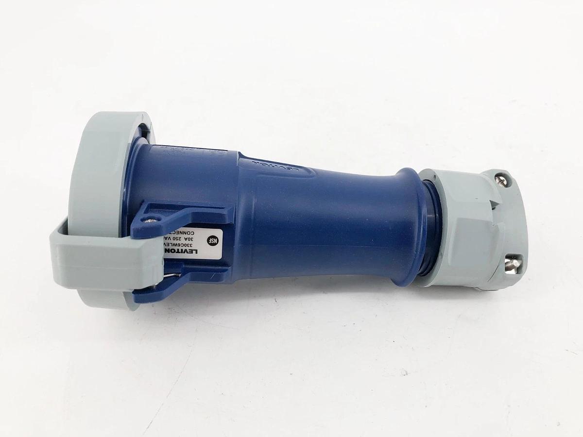 New Leviton 330C6WLEV Watertight Pin & Sleeve Connector Blue 30A 250VAC