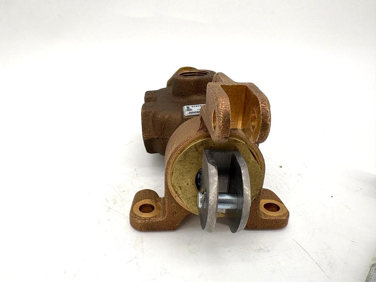 New Parker M08764643 Manual Directional Control Valve 4W2P - No Box