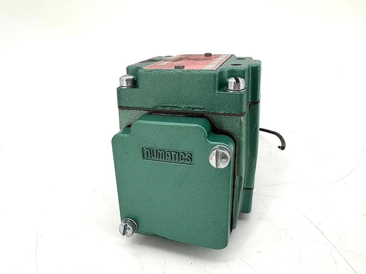 New Numatics 12SAD4-0A00030 Solenoid Valve 120V 12SAD400OA00030 - No Box