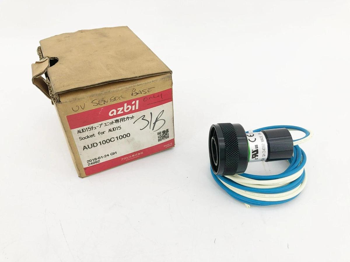 New Azbil AUD100C1000 UV Sensor Base Socket For AUD15