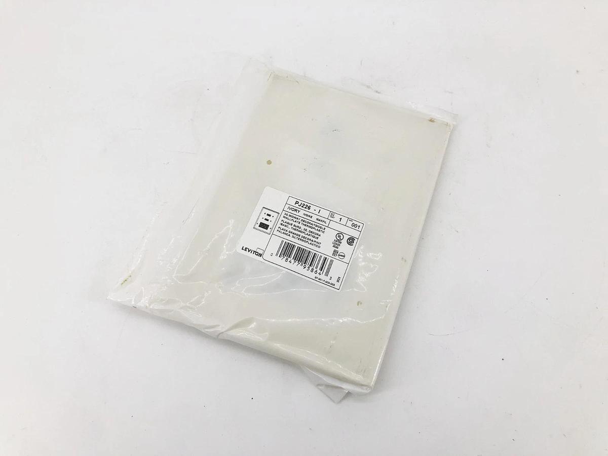 Lot of 5 New Leviton PJ226-I Ivory 3-Gang Midway Decora/Toggle Wall Plates