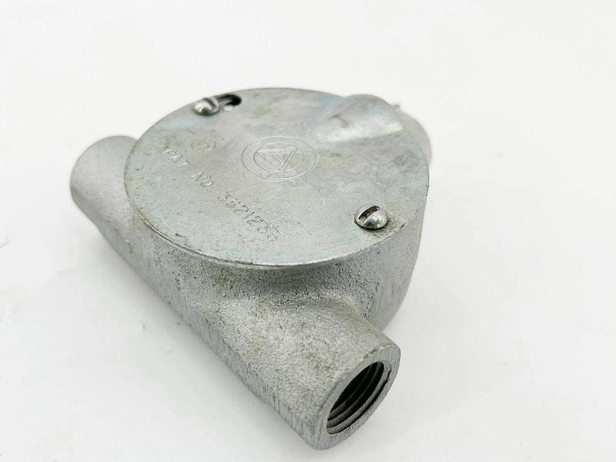 Used New Lot of 2 Appleton 3621235 3 Way Conduit Box 1/2"