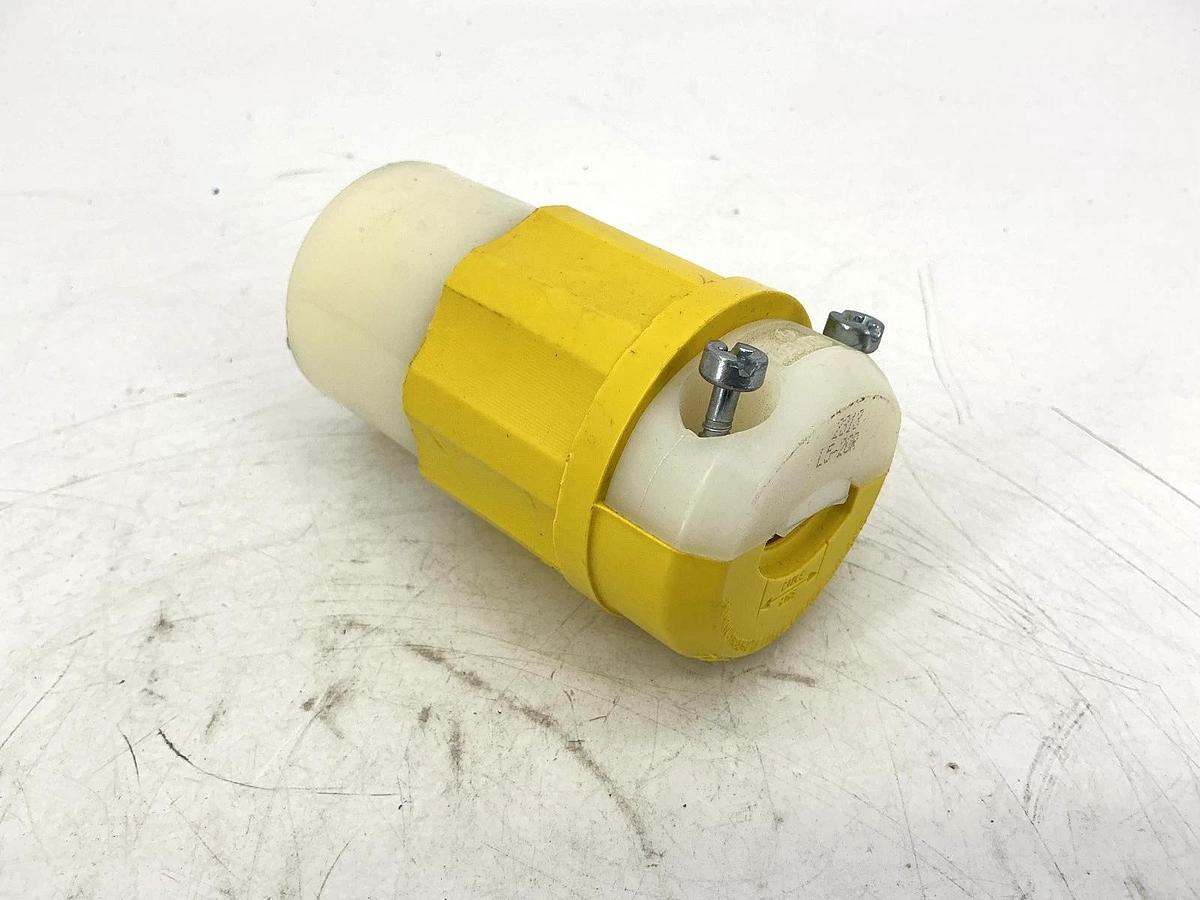 Used Lot of 3 Leviton 2313 Grounding Connector Locking Bipolaire 2P 3-Wire 20A 120V