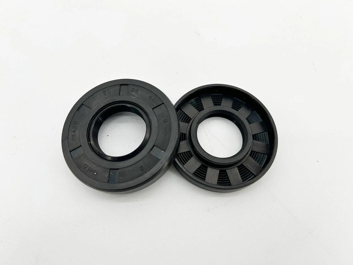 New Lot of 2 A16C2 Planetary End Cap W/ Oil Seal