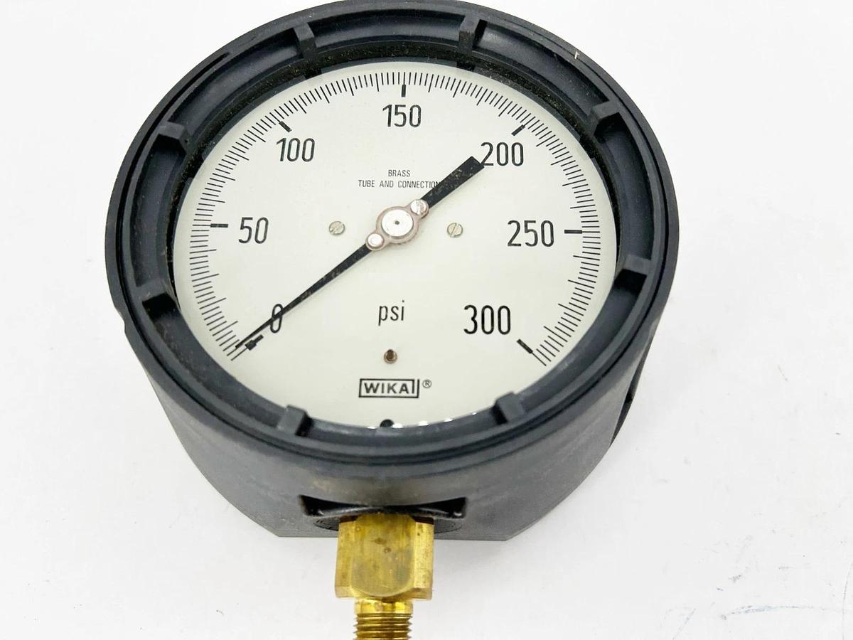 New Wika Type 213.34 4.5" Pressure Gauge 300psi 1/4" NPT LM 9834872