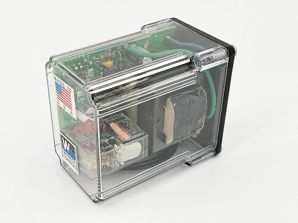 New Warrick Controls 16ME1B0 AC Line Relay 120V 50/60Hz 4.4VA 8 Pin
