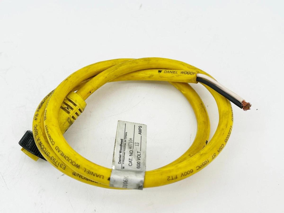 New Lot of 2 Daniel Woodhead 40710+ Cordset 2P Female 13A 16/2AWG 3' - No Box