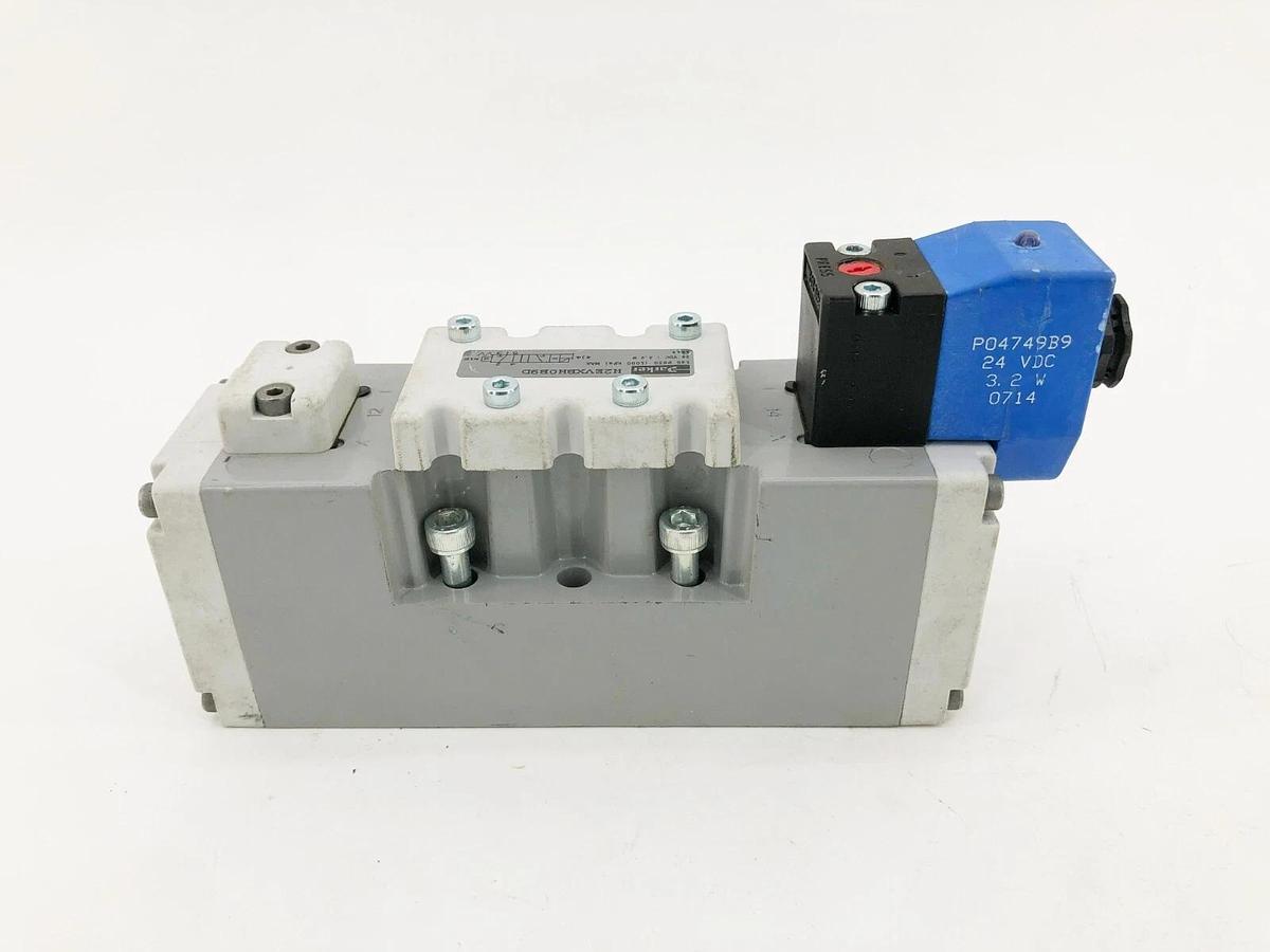 New Parker H2EVXBH0B9D Single Solenoid Valve 2-Pos. 24VDC - No Box