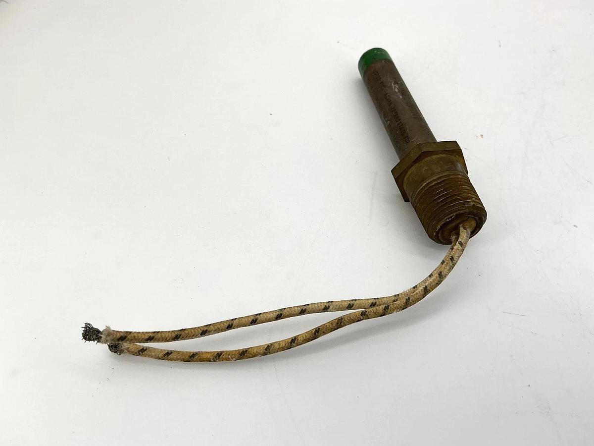 Used Fenwal 12-G27121-000-07 Detect-a-Fire Temperature Sensor 450F 2-Wire 5A 125VAC