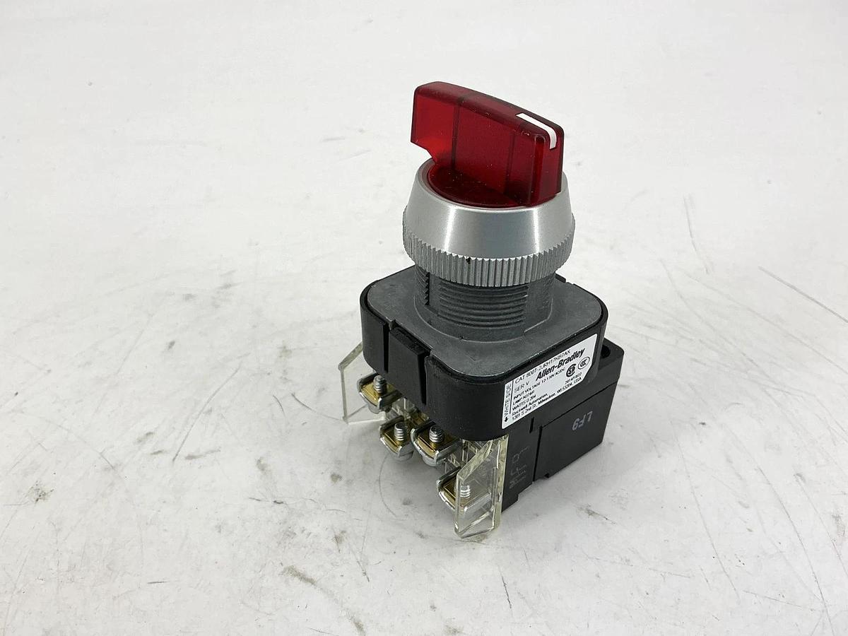New Allen Bradley 800T-2JRH17KB7AX Ser V Selector Switch 3P Red LED 130V -No Box
