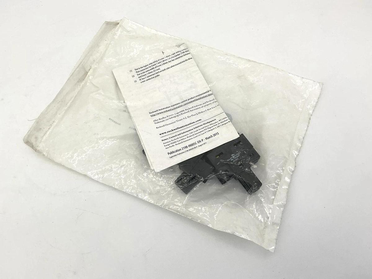 New Allen Bradley 2198-H040-D-T Ser A DC Busbar Connector Kit 2198H040DT