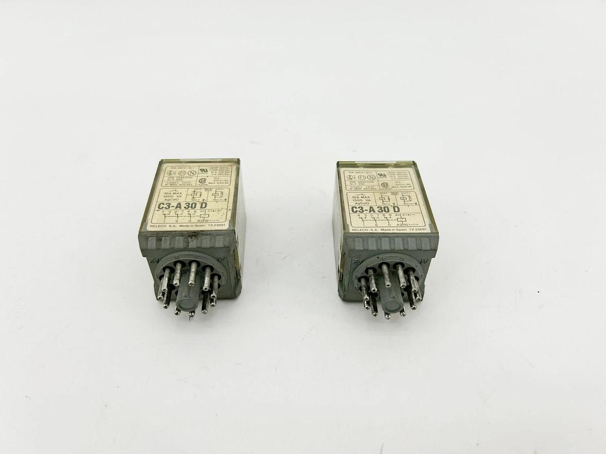 Used Lot of 2 Comat C3-A 30 D Relays 10 A 120VAC