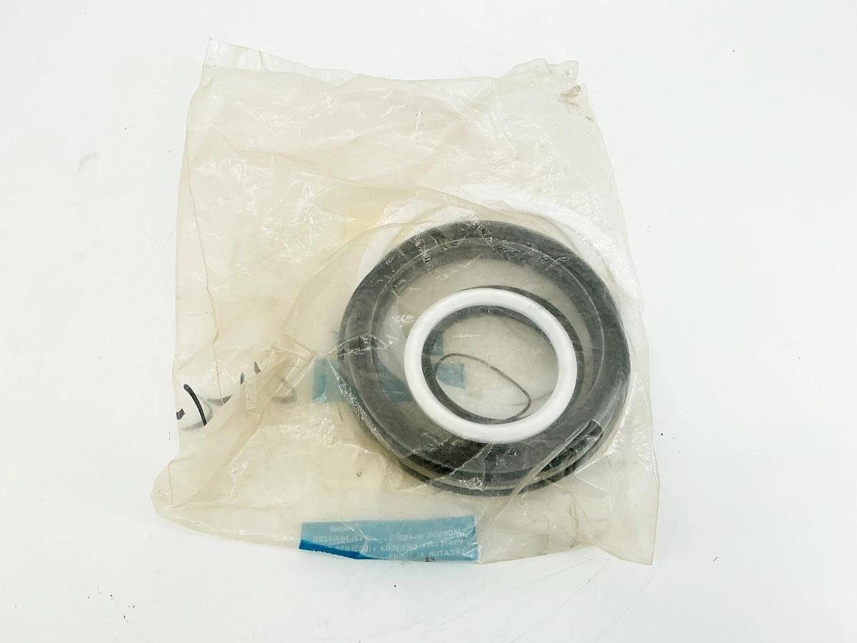 New Vickers 6333U-053 Seal Kit