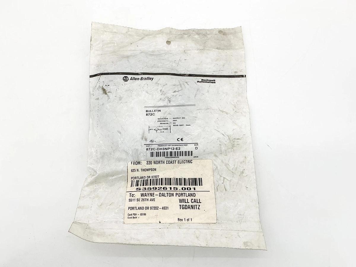 New Allen Bradley 872C-DH3NP12-E2 Inductive Proximity Sensor 30V Sens 3mm Ser.D