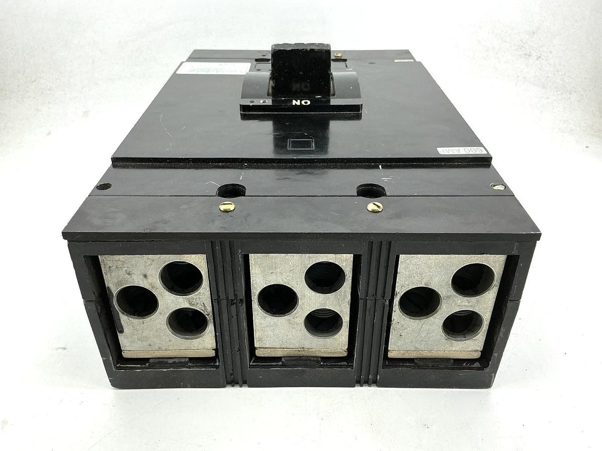 Used Square D 4015614 Molded Case Circuit Breaker 3-Pole 1000A 600V