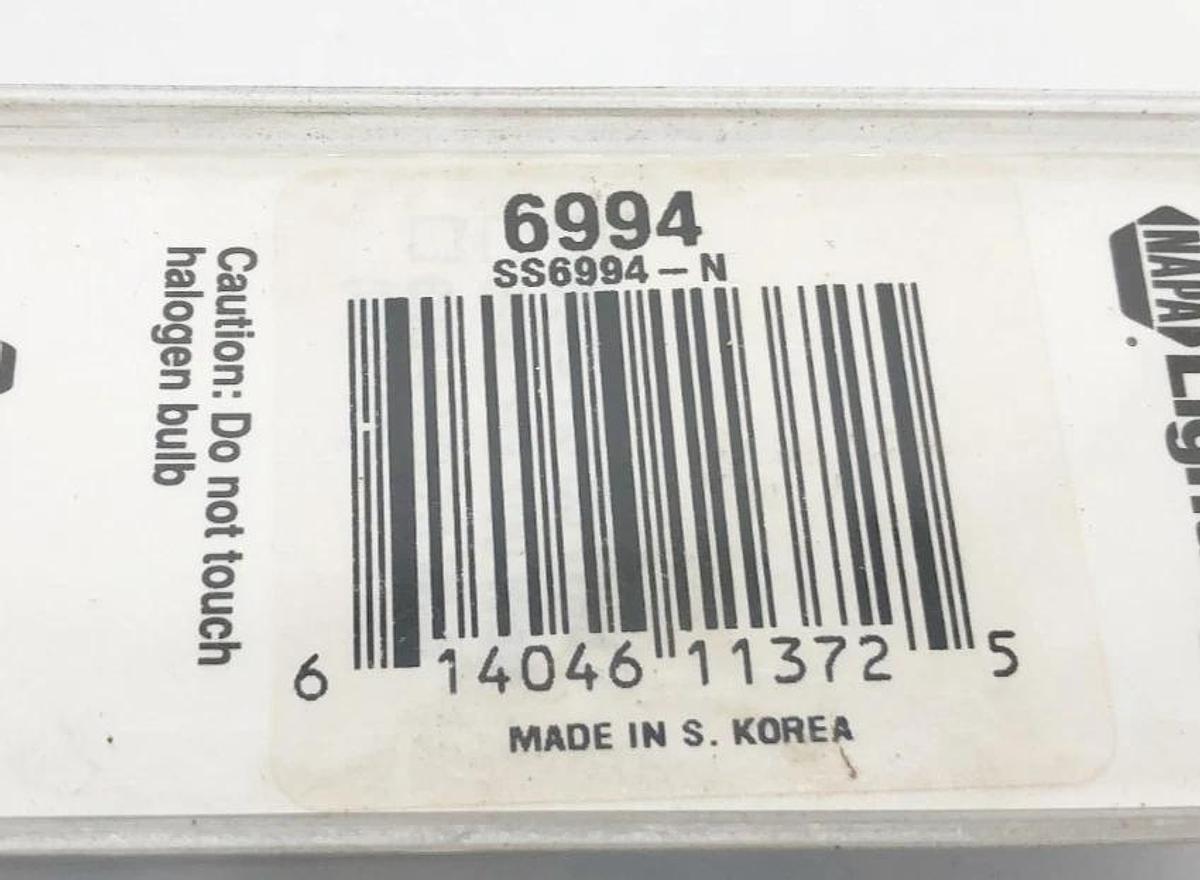Lot of 2 New NAPA SS6994-N Halogen Bulbs 6994