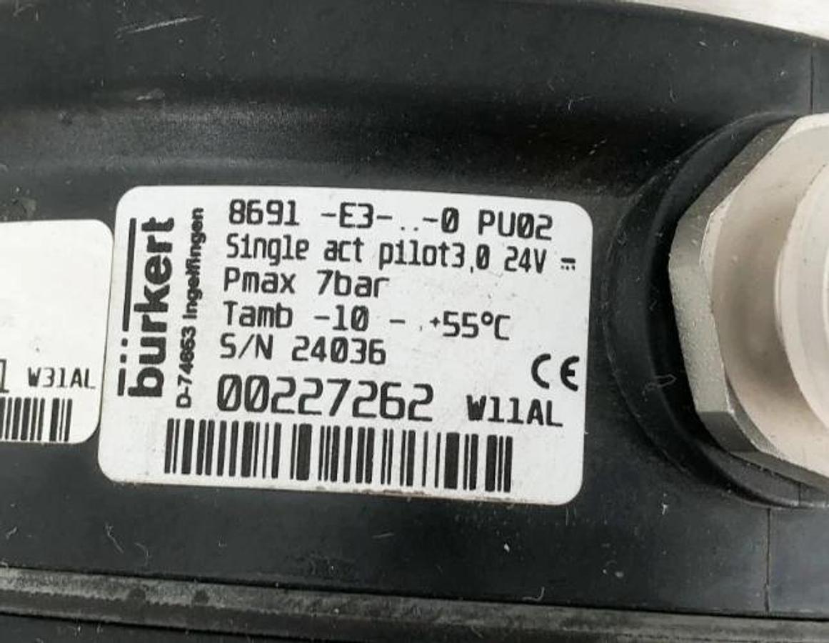 New Burkert 00186622 Seat Valve 2100 A 25M PTFE VA Pilot 4.8-10 bar- No Box