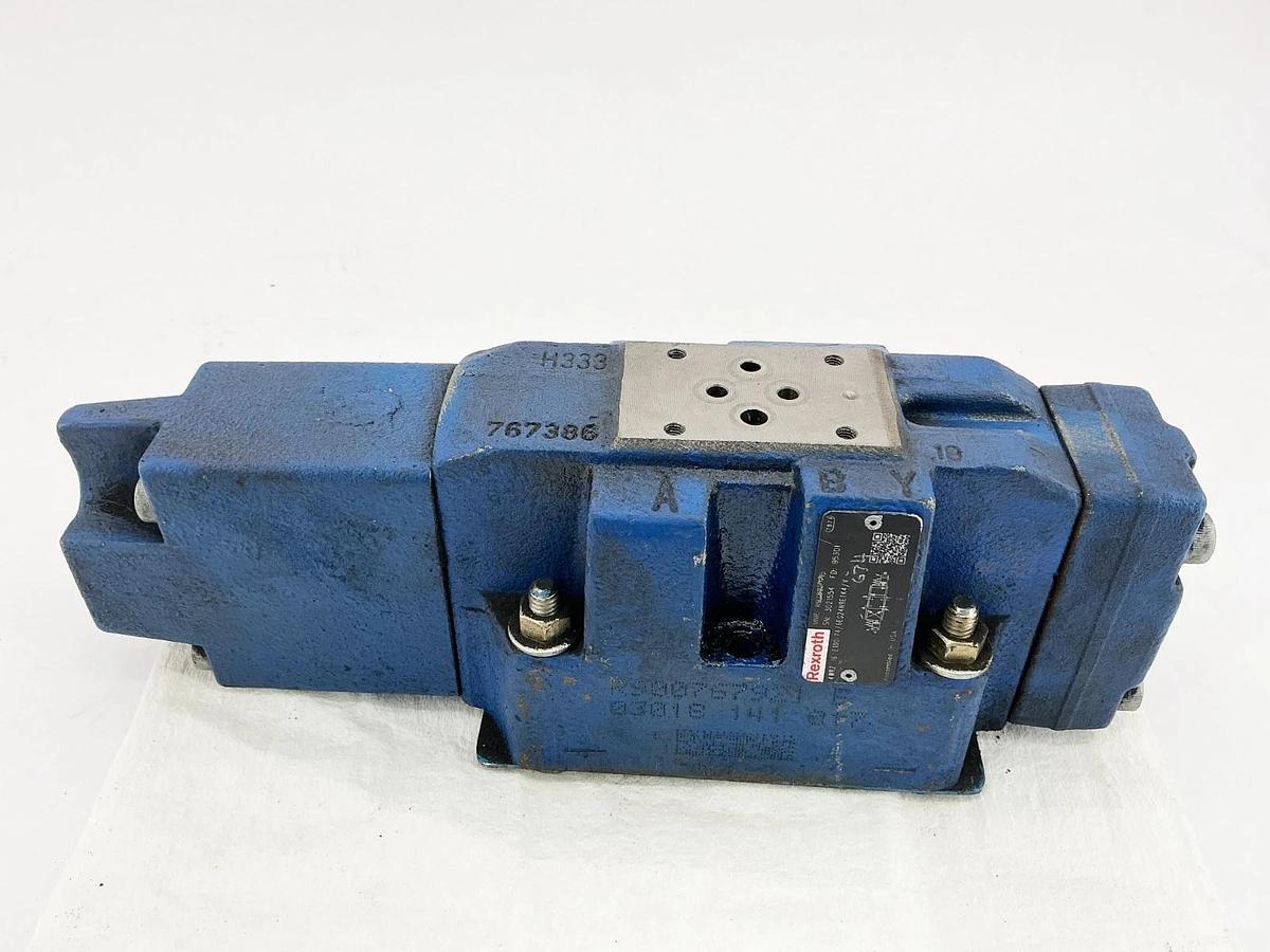 Used Rexroth 4WRZ16E100-74/6EG24N9ETK4/V674 Hydraulic Valve R900767921