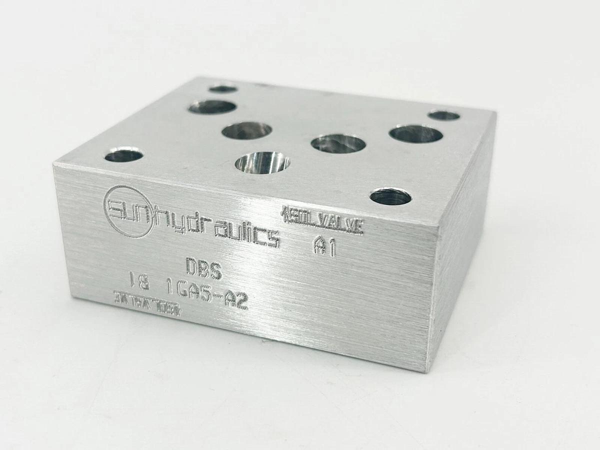 New Sun Hydraulics DBS Sandwich Manifold