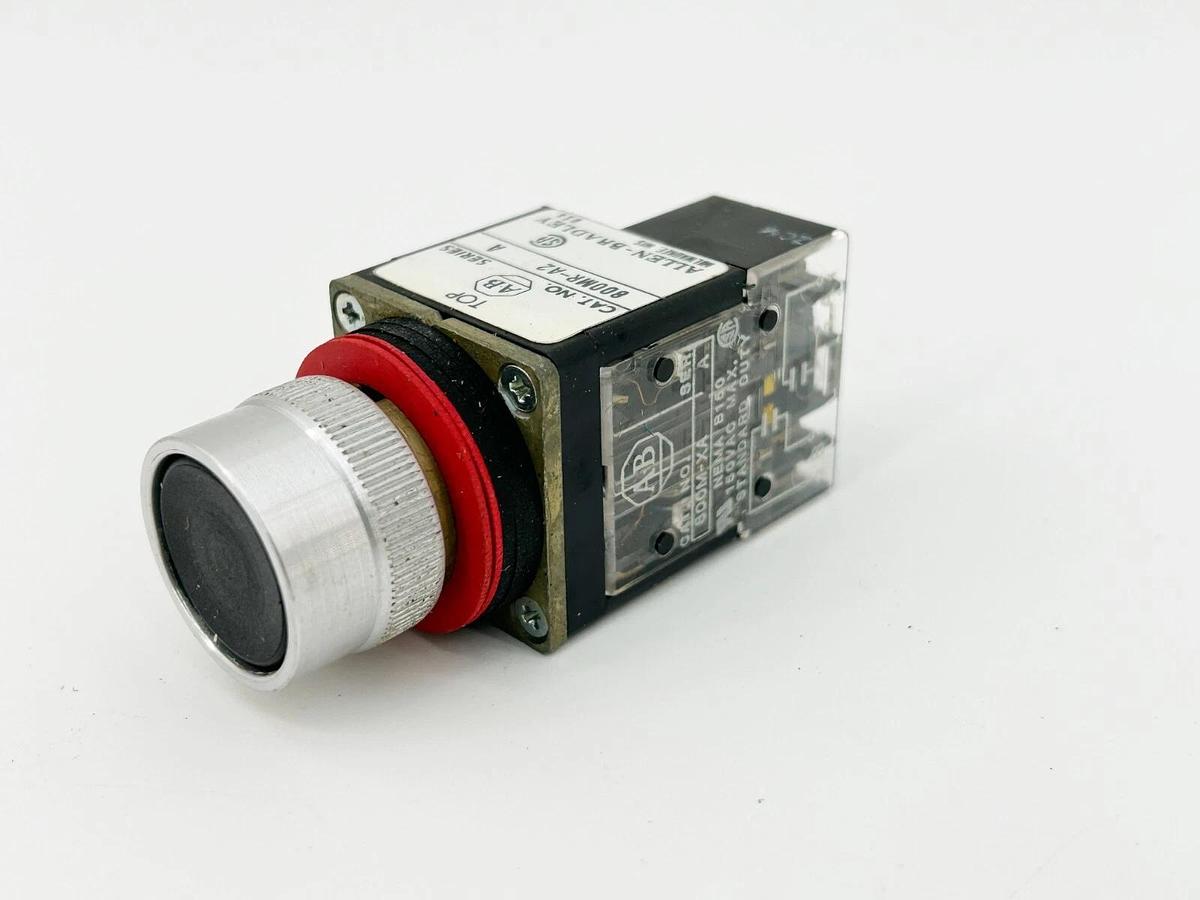 New Allen Bradley 800MR-A2A Pushbutton Momentary Contact Black Ser. A