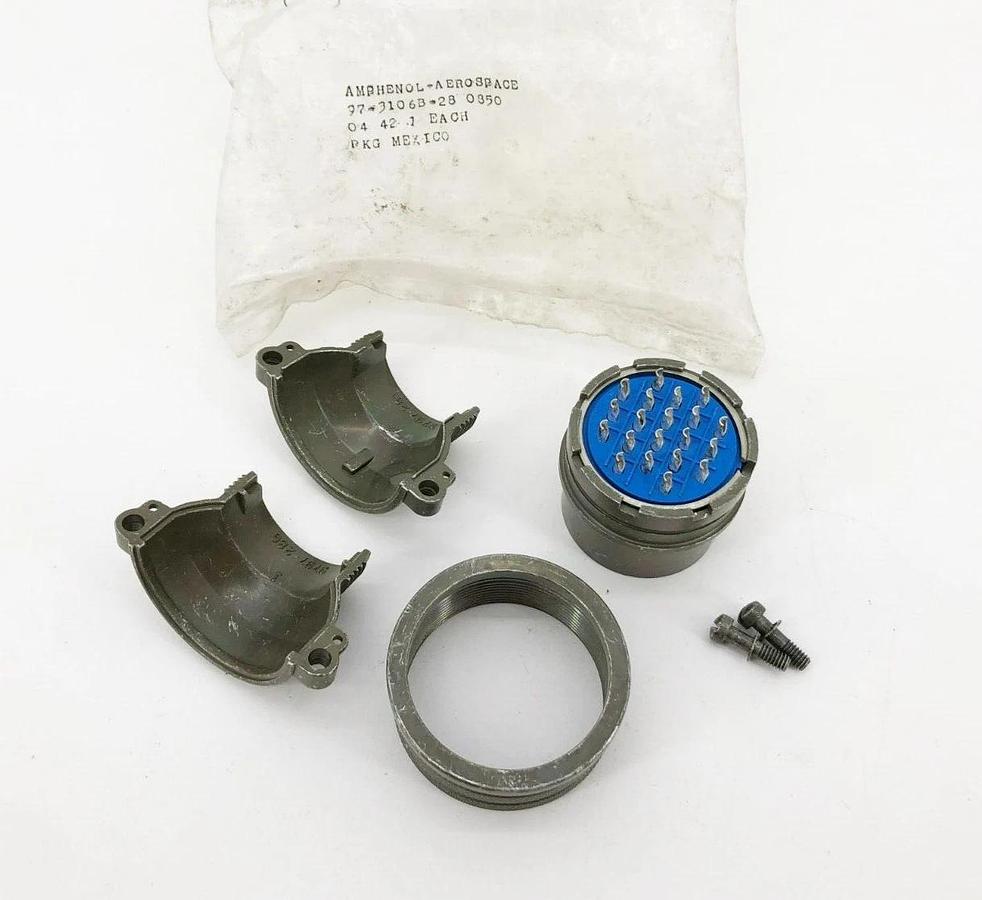New Amphenol 97-3106B-28 0850 Circular Connector Receptacle Size 28