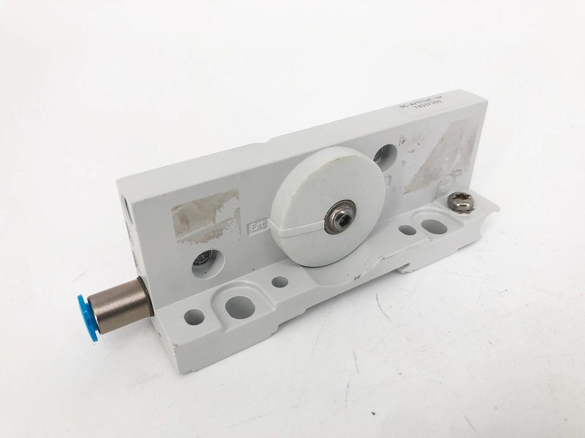 Lot of 2 New Festo VMPAL-EPR End Plates 560945 - No Box