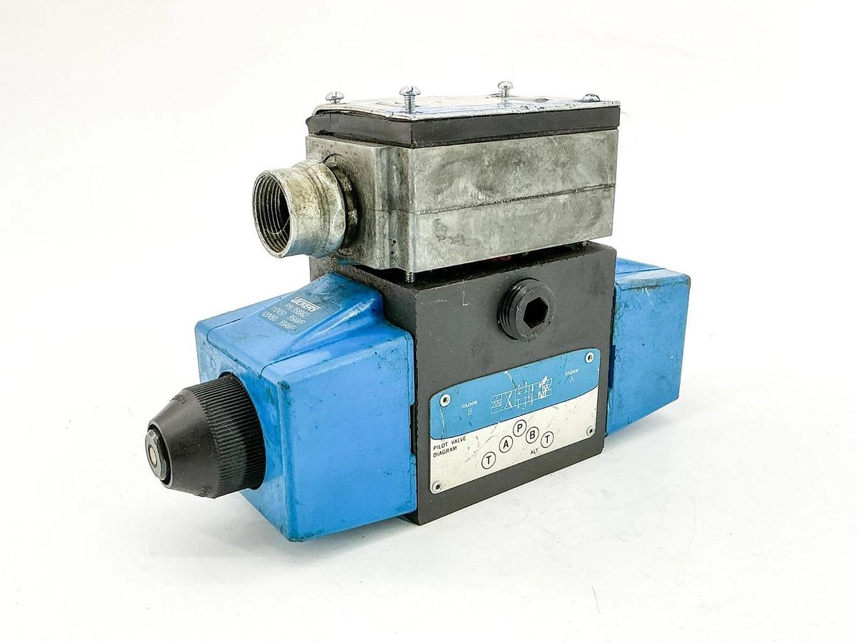 Used Eaton DG4S4LW-012C-B-60 Pilot Valve 110/120V .85A 02-119493