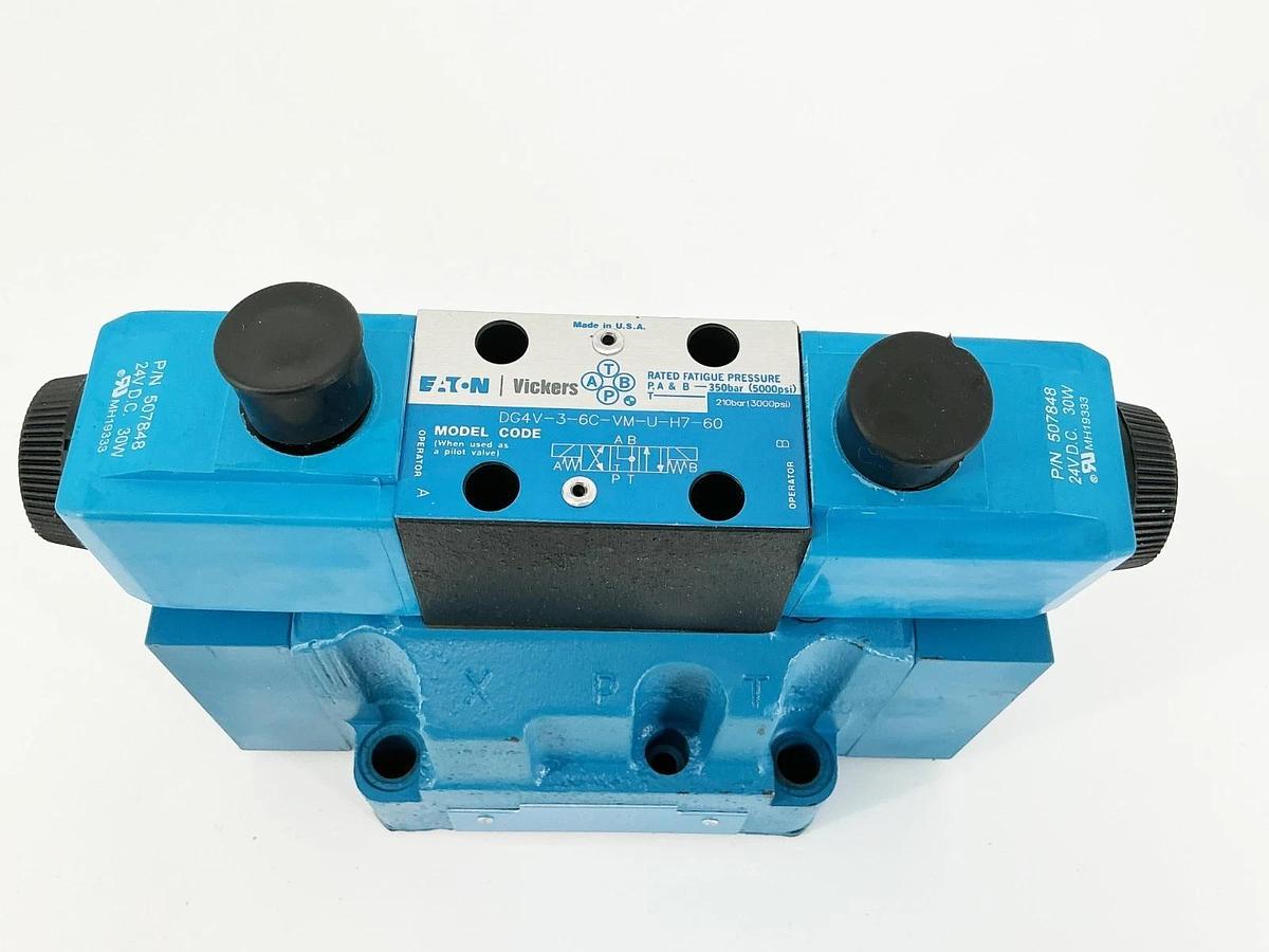 New Eaton DG5V-7-8C-VM-U-H7-30 Solenoid Valve 5000PSI 350Bar 24VDC - No Box