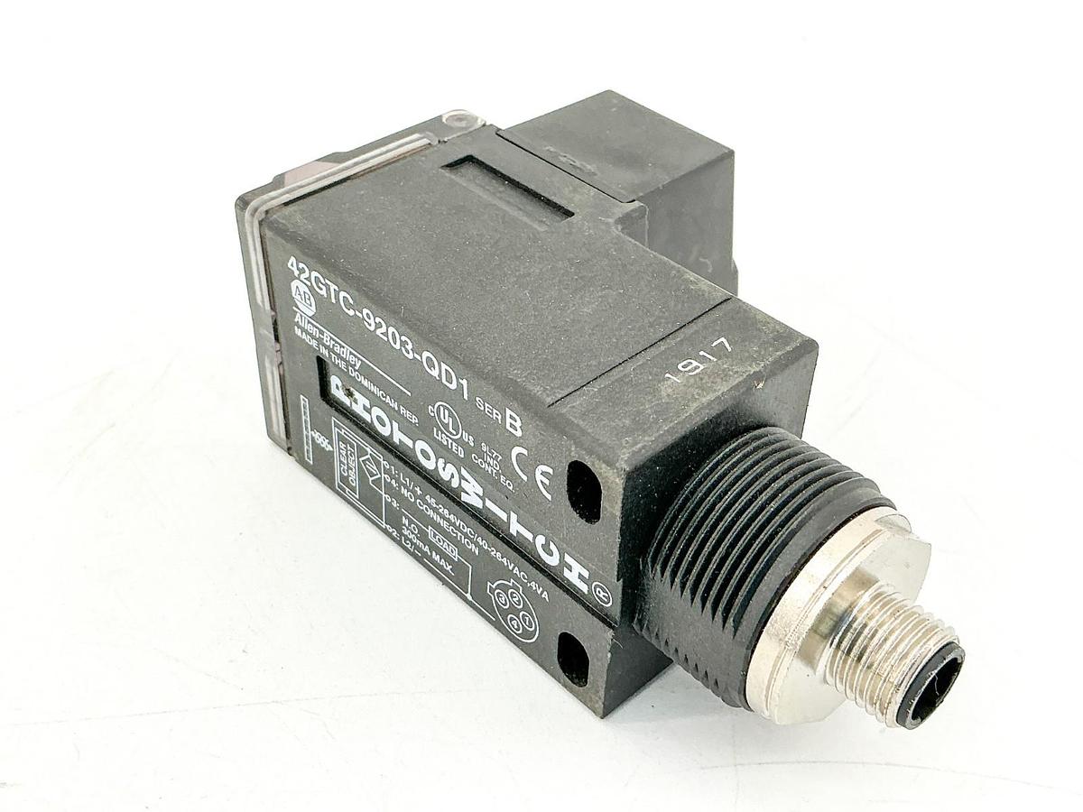 New Allen Bradley 42GTC-9203-QD1 Photoswitch Sensor 264V 300mA Ser.B - No Box