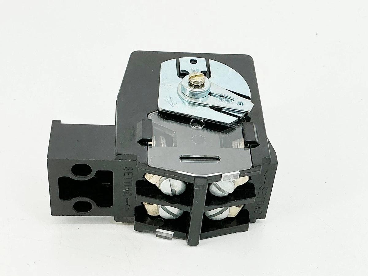 New Allen Bradley 1495-K6 Auxiliary Contact 600V Heavy Duty Rating Ser.K
