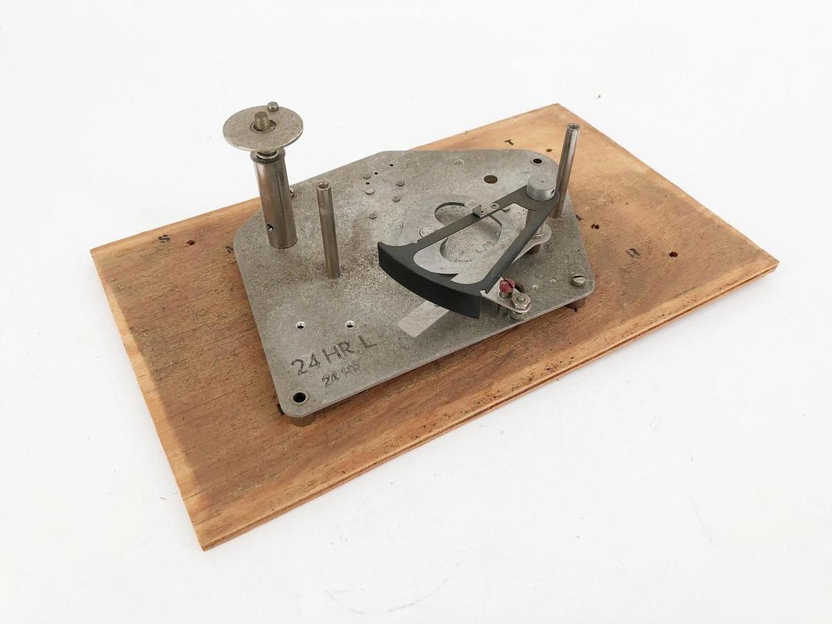 Used Honeywell 30734746-501 Servo Plate Scanning Unit Assembly 7920 (Missing Parts)
