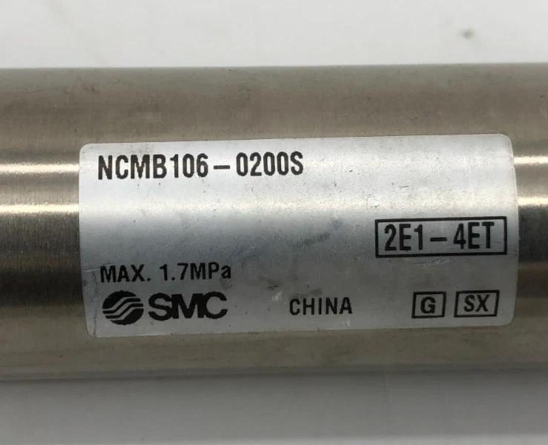 New SMC NCMB106-0200S Pneumatic Cylinder 1-1/16" Bore 2" Stroke - No Box