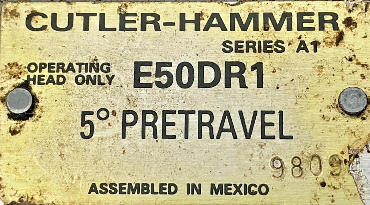 Used Cutler-Hammer E50DR1 Ser A1 Limit Switch Head Component Side Rotary Stand Spring