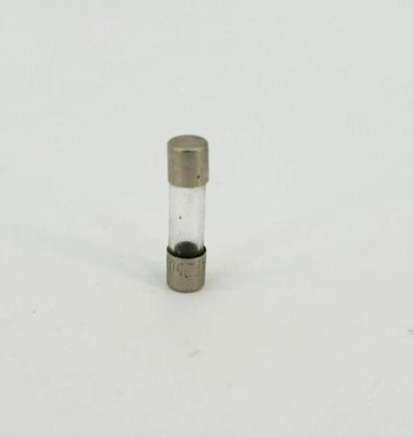 Lot of 25 New Buss F100mAL250V Fuses