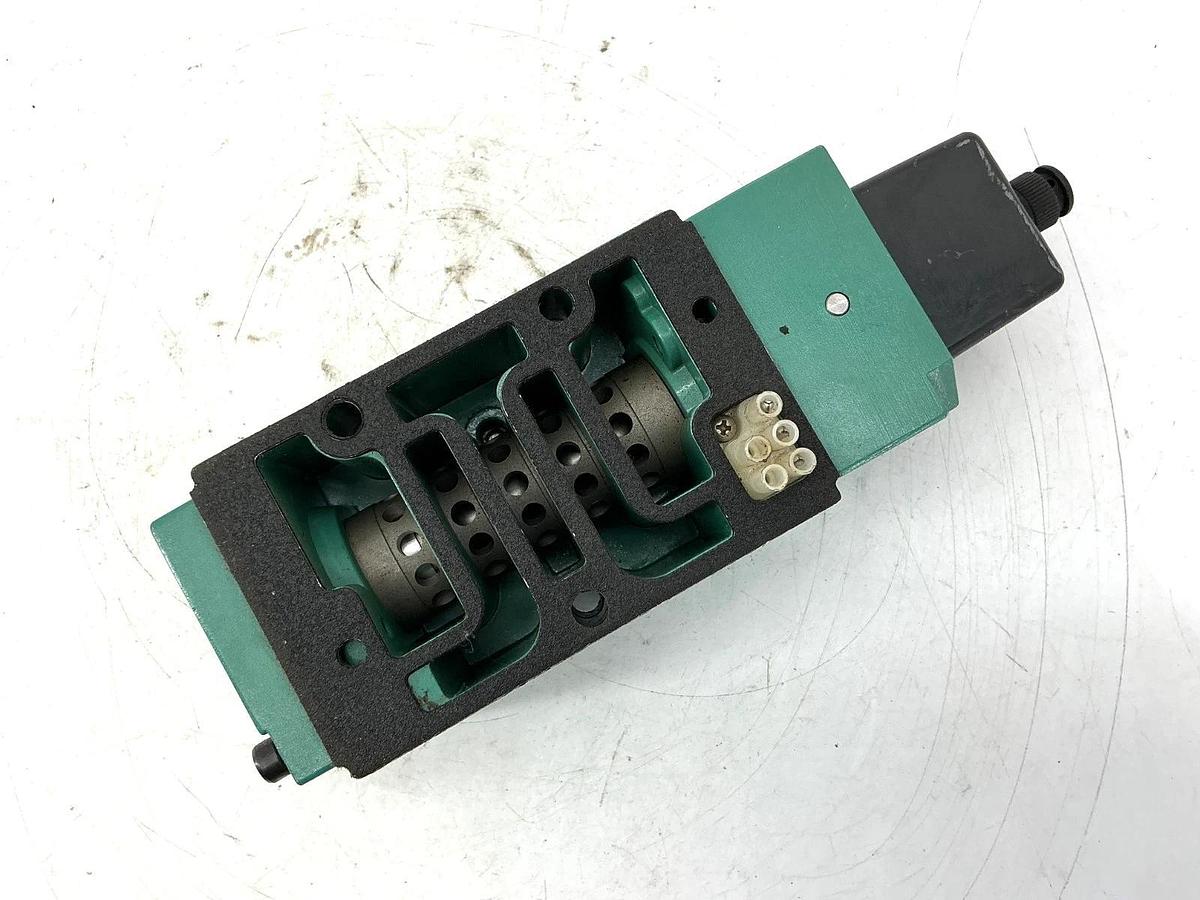 Used Numatics 554BA400KT00030 Solenoid Valve 150PSIG-Air 0.06A 110/120V 50/60HZ