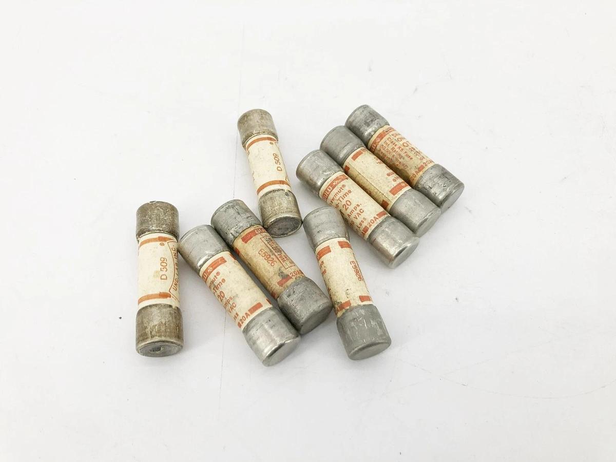 Lot of 8 New Gould Shawmut OT20 Fuses 20A 250VAC