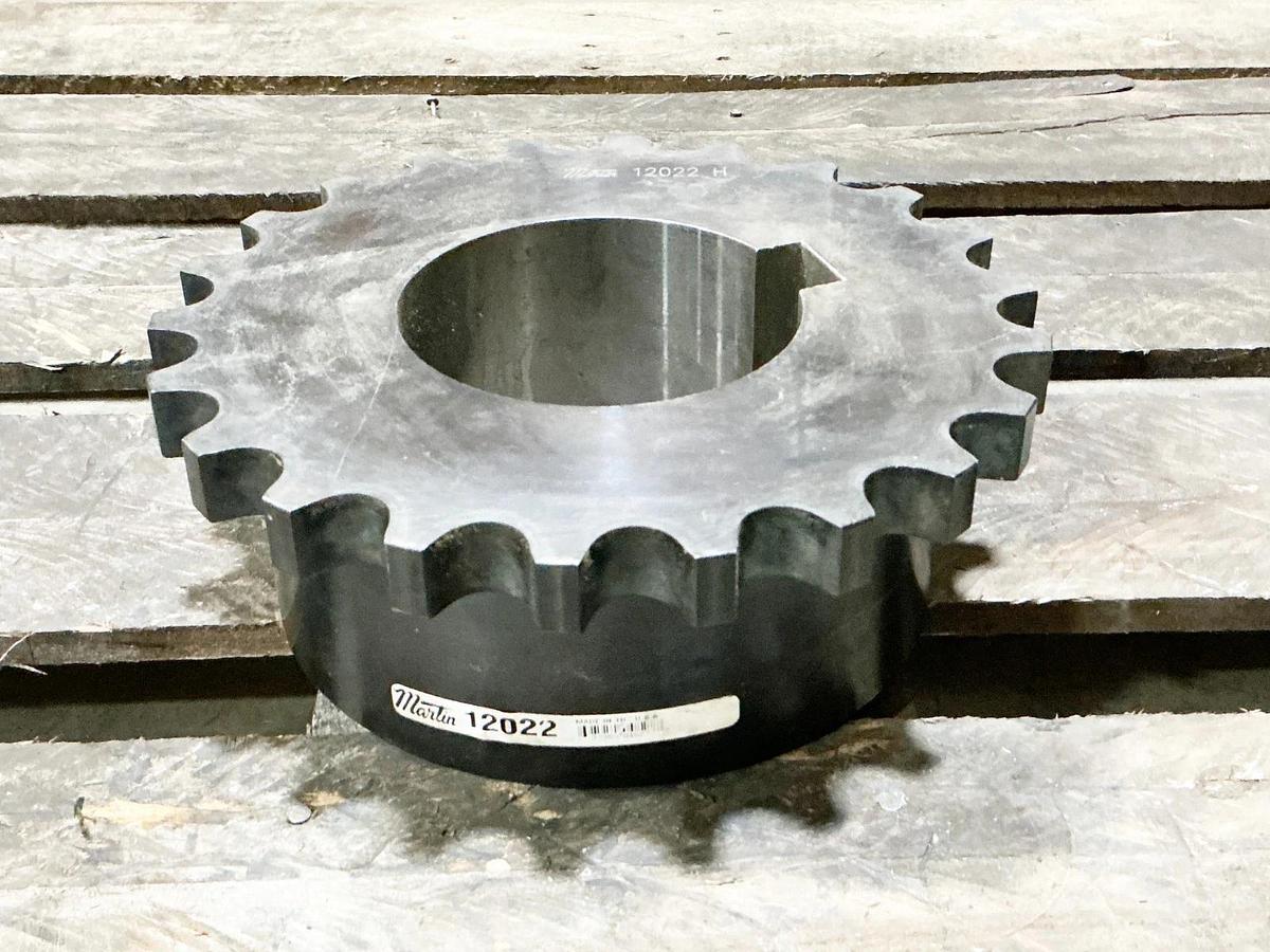 Used Martin 12022 Sprocket 1.500" Pitch 22 Teeth 120 Chain 5" Bore 1.22" Key Way